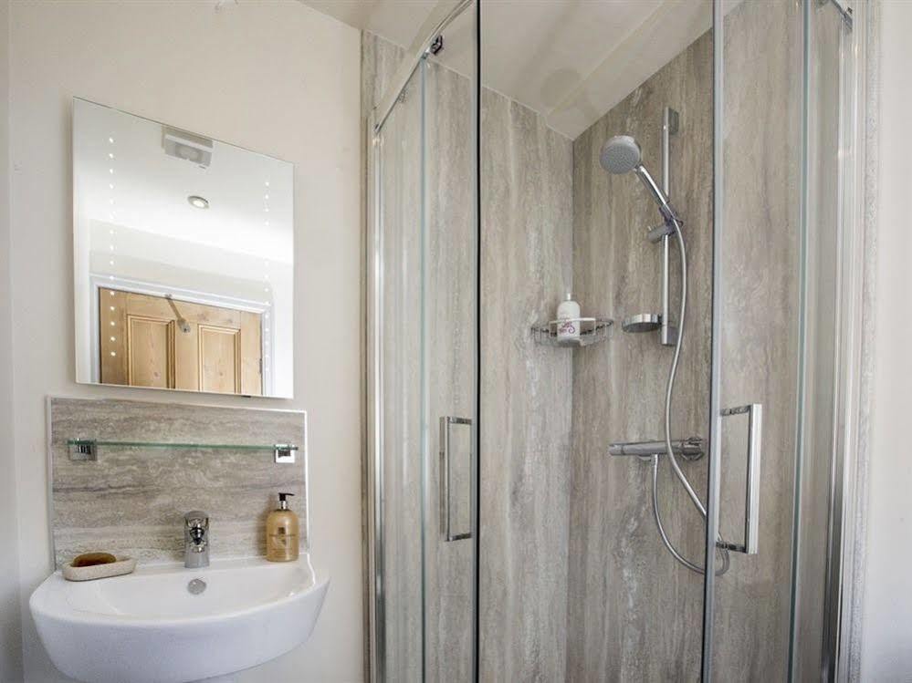 Linton Court Coach House Apartamento Settle Exterior foto